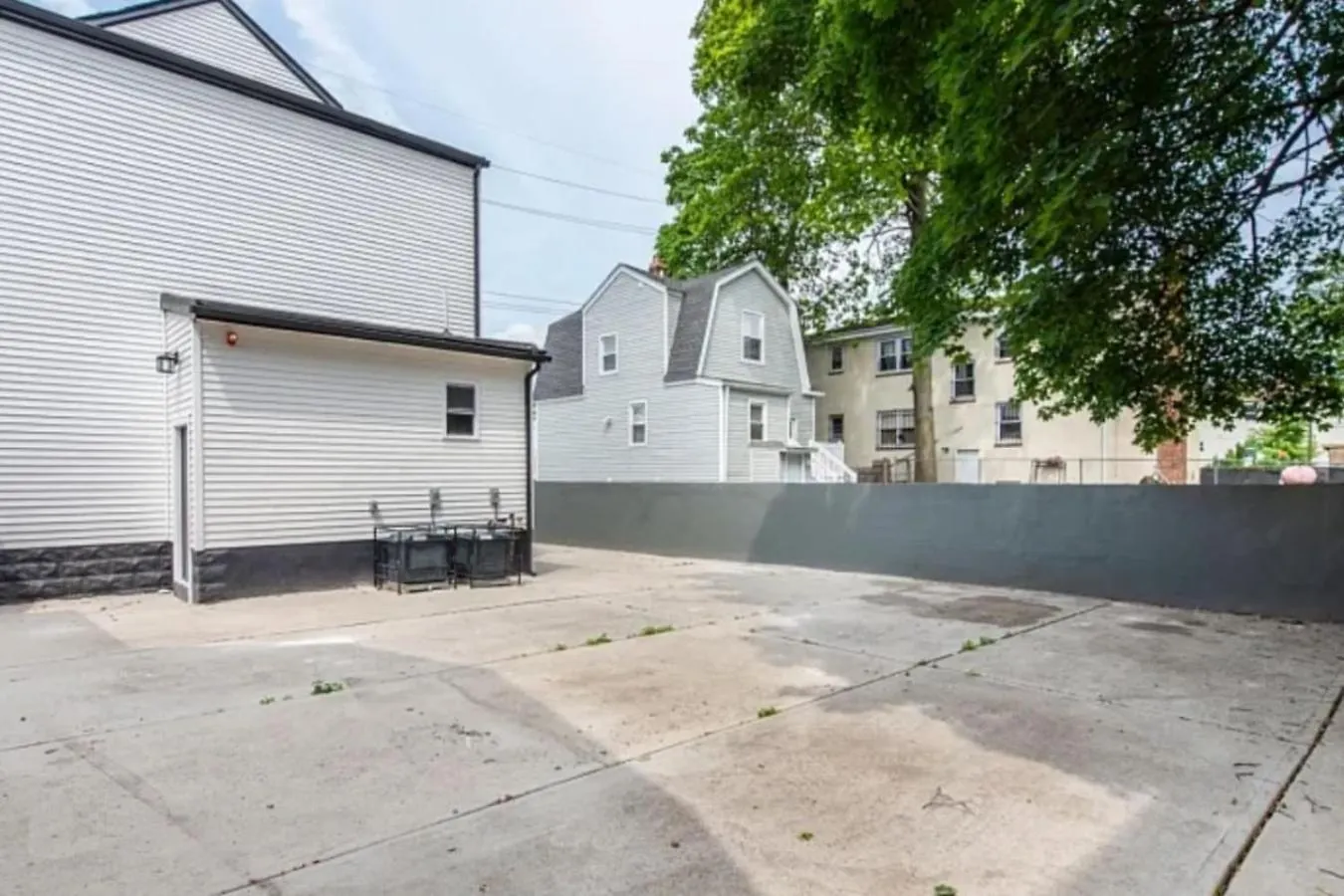 5Bed 2Bath Near Nyc, Parking, Laundry Apartment Irvington