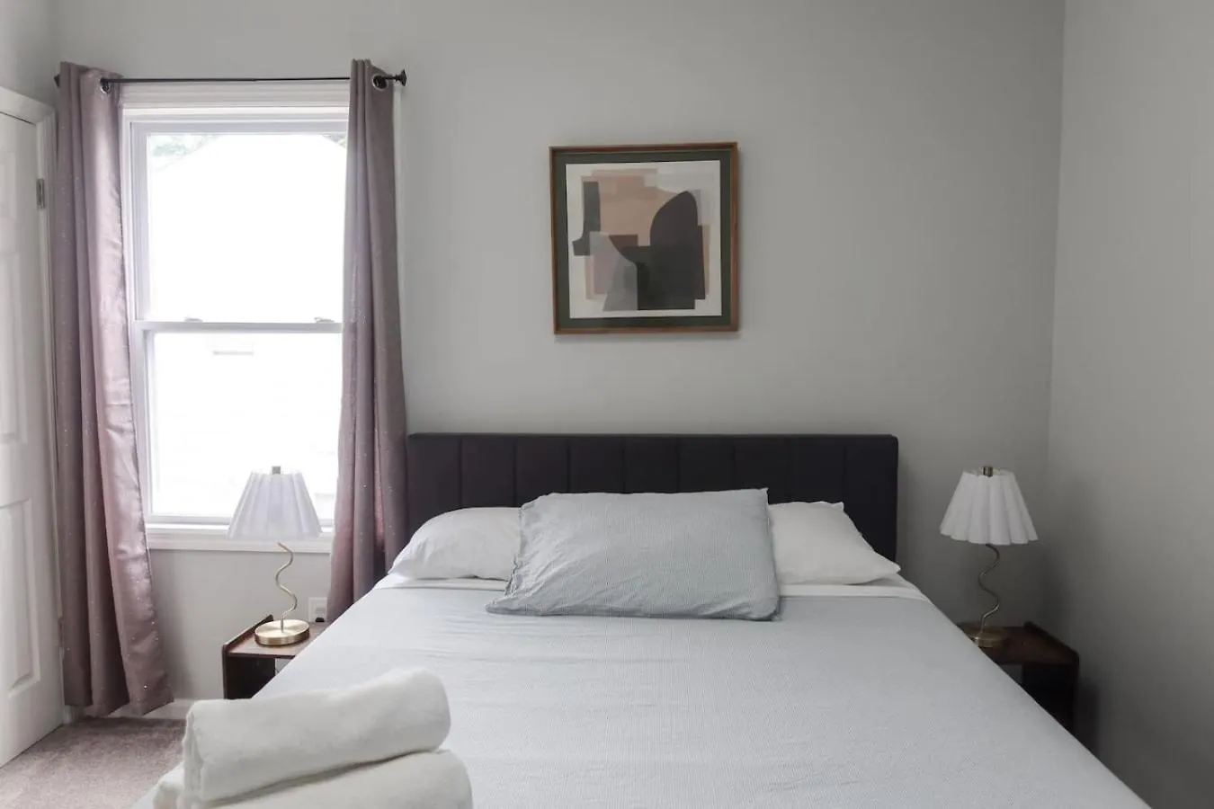 5Bed 2Bath Near Nyc, Parking, Laundry Apartment Irvington